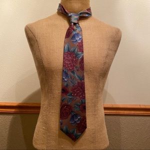 ROOSTER 100% silk neck tie. 🌆